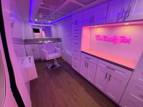 Used 2013 Mercedes-Benz Sprinter 2500 image 24