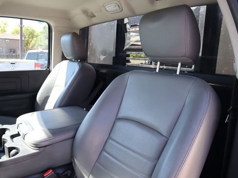 Used 2018 RAM 3500 Tradesman image 28