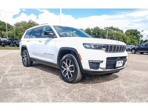 Used 2024 Jeep Grand Cherokee L Limited w/ Luxury Tech Group II AWD/4WD image 5