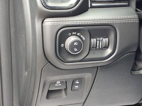 Used 2022 RAM 1500 Limited image 19