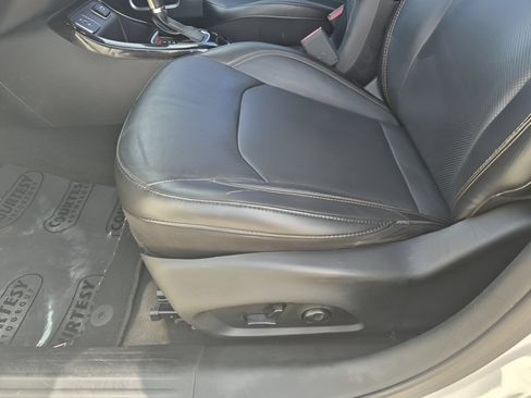 Used 2020 Jeep Compass Limited FWD image 21