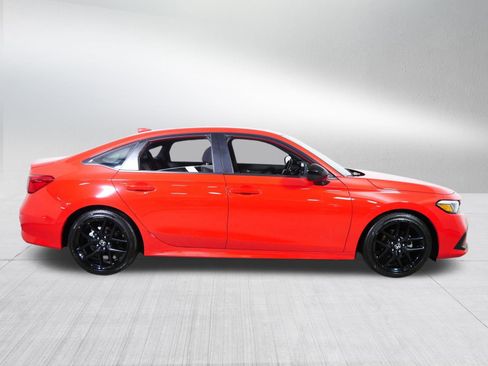 Used 2023 Honda Civic Sport image 8