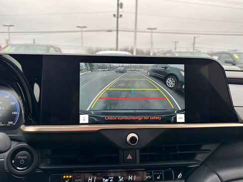 Used 2024 Toyota Crown XLE image 24