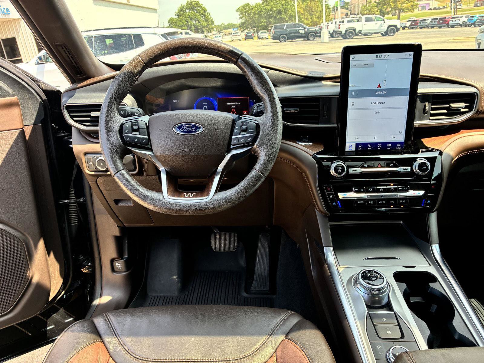 Used 2022 Ford Explorer King Ranch w/ Premium Technology Package AWD/4WD image 14