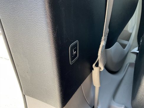 Used 2017 Chrysler Pacifica Touring-L Plus FWD image 21