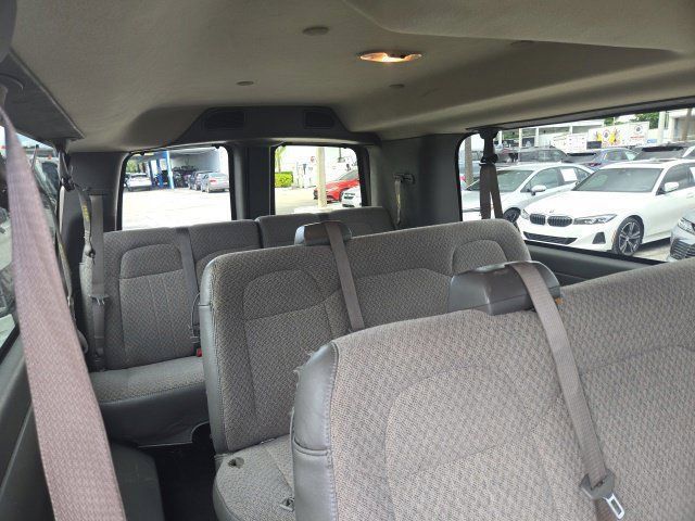 Used 2019 Chevrolet Express 3500 LT w/ LT Preferred Equipment Group RWD image 18