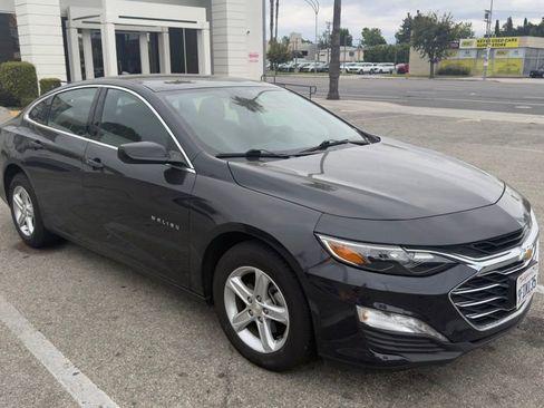 Used 2023 Chevrolet Malibu LT FWD image 3
