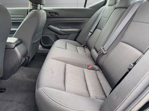 Used 2024 Nissan Altima 2.5 SV FWD image 16