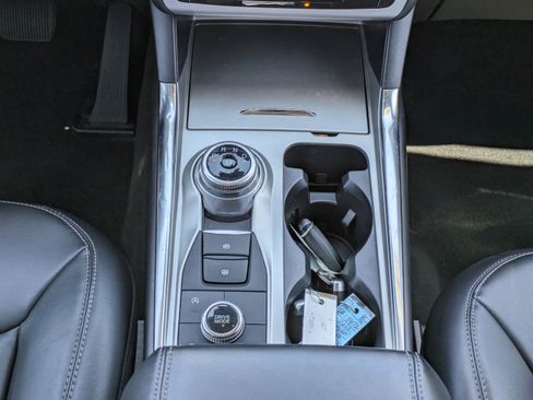 Certified 2021 Ford Explorer XLT w/ Equipment Group 202A image 16