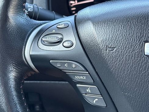 Used 2019 Nissan Pathfinder SL image 23