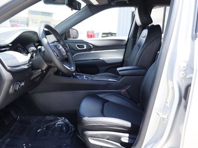 Used 2024 Jeep Compass Latitude