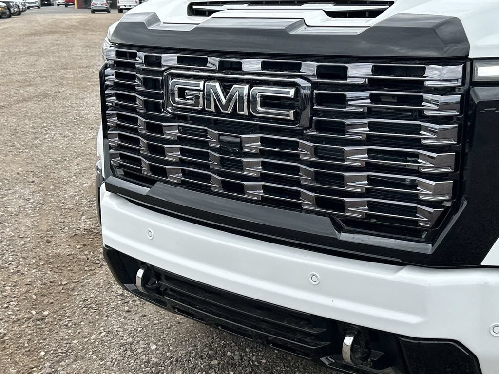 New 2026 GMC Sierra 3500 Denali Ultimate AWD/4WD image 31