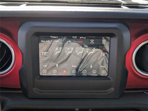 Used 2018 Jeep Wrangler Unlimited Rubicon image 28