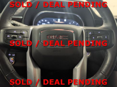 Used 2022 GMC Yukon XL SLE AWD/4WD image 11