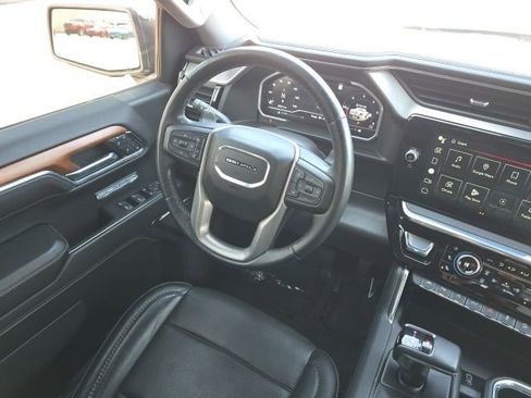 Used 2022 GMC Sierra 1500 Denali image 31