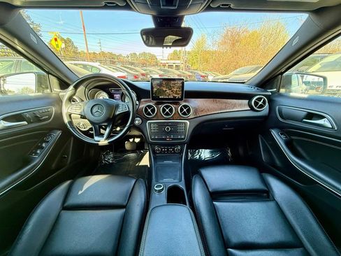 Used 2016 Mercedes-Benz GLA 250 4MATIC image 18