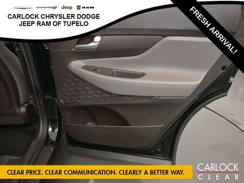 Used 2019 Hyundai Santa Fe SE image 32