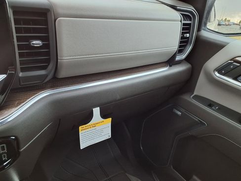 Used 2023 Chevrolet Silverado 1500 RST w/ Convenience Package II AWD/4WD image 17
