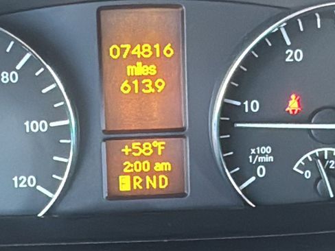 Used 2014 Mercedes-Benz Sprinter 2500 image 14