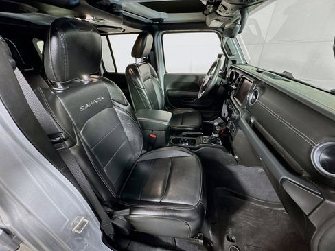 Used 2023 Jeep Wrangler Unlimited Sahara w/ Cold Weather Group image 24