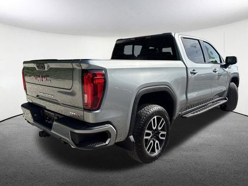 Used 2025 GMC Sierra 1500 AT4 w/ Technology Package AWD/4WD image 13
