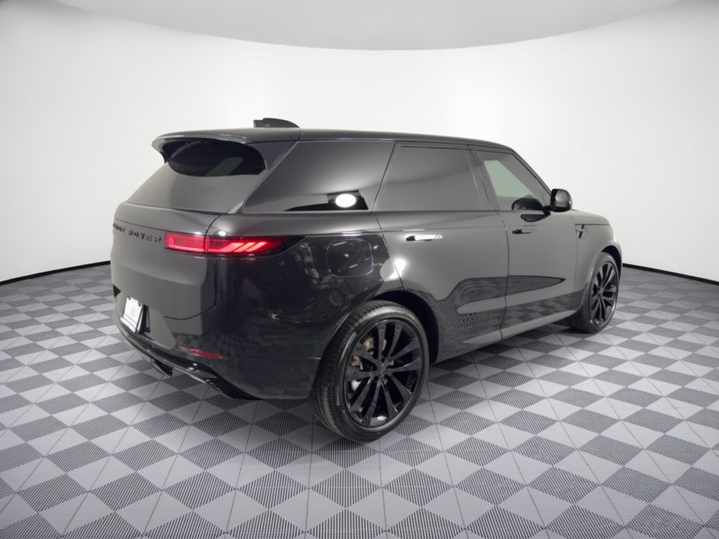 New 2027 Land Rover Range Rover Sport Dynamic SE AWD/4WD image 9