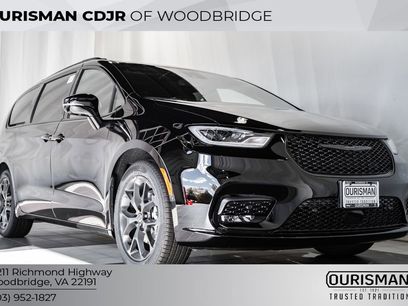 New 2026 Chrysler Pacifica Limited