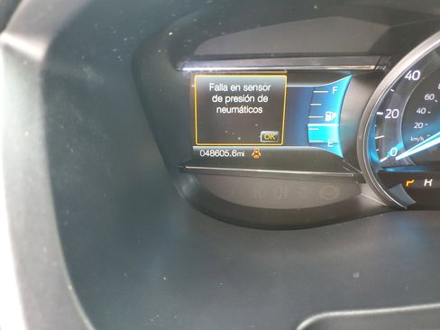 Used 2018 Ford Explorer XLT w/ Equipment Group 202A image 20