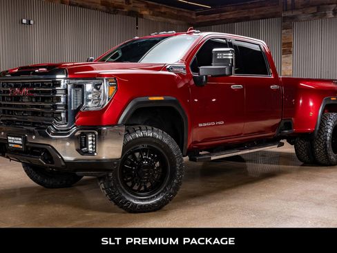 Used 2023 GMC Sierra 3500 SLT w/ SLT Premium Package image 5