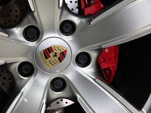 Used 2019 Porsche 718 Cayman S image 20