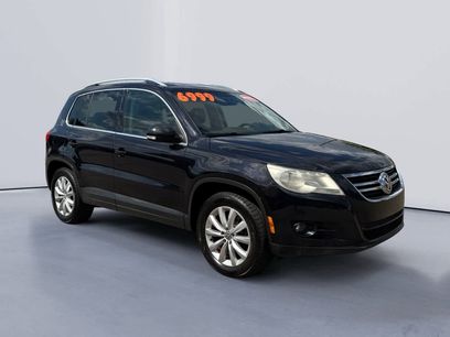 Used 2011 Volkswagen Tiguan SE