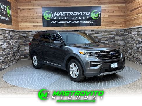 Used 2020 Ford Explorer XLT w/ Equipment Group 202A image 1