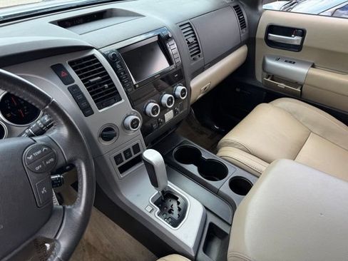 Used 2008 Toyota Sequoia Limited AWD/4WD image 14
