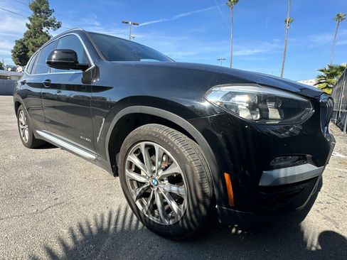 Used 2018 BMW X3 xDrive30i image 2