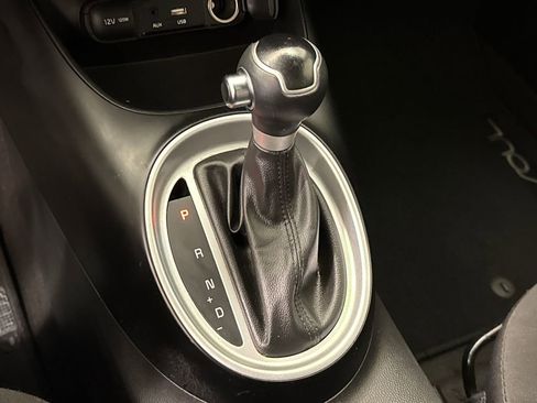 Used 2016 Kia Soul FWD image 24