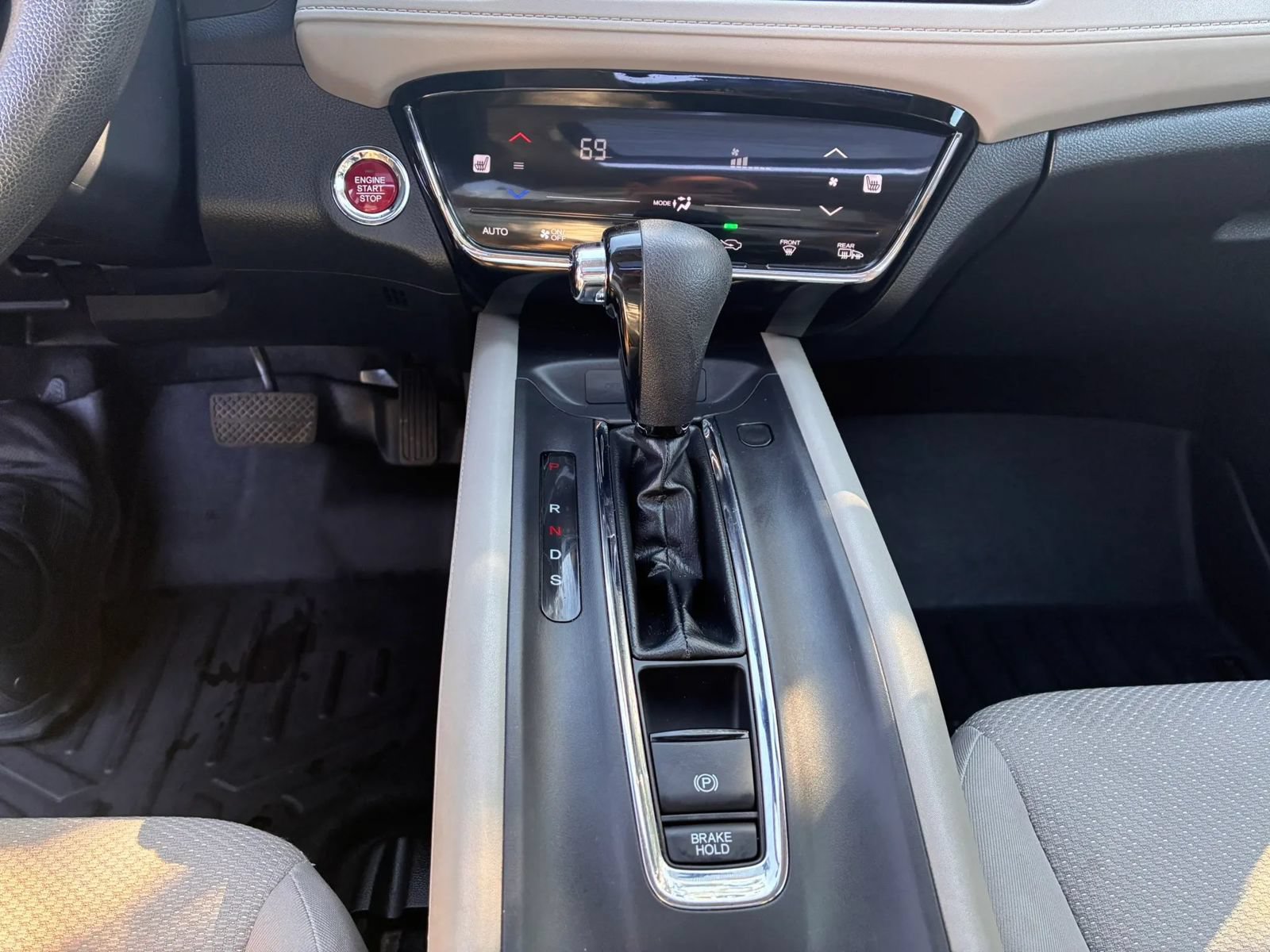 Used 2016 Honda HR-V EX image 32