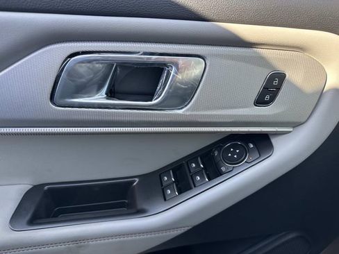 New 2026 Ford Explorer Active w/ Active Comfort Package RWD image 20