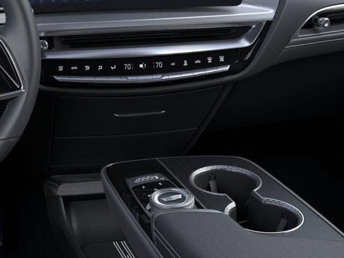 New 2025 Cadillac Lyriq Luxury image 23