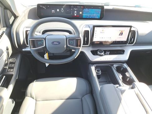 New 2026 Ford Expedition Max Active RWD image 18