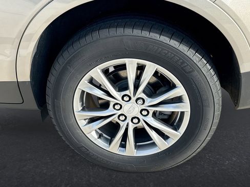 Used 2022 Cadillac XT5 Premium Luxury w/ Technology Package FWD image 31