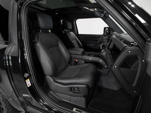 Used 2023 Land Rover Defender 90 V8 image 51