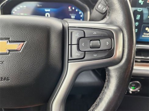 Used 2023 Chevrolet Silverado 1500 LT AWD/4WD image 30