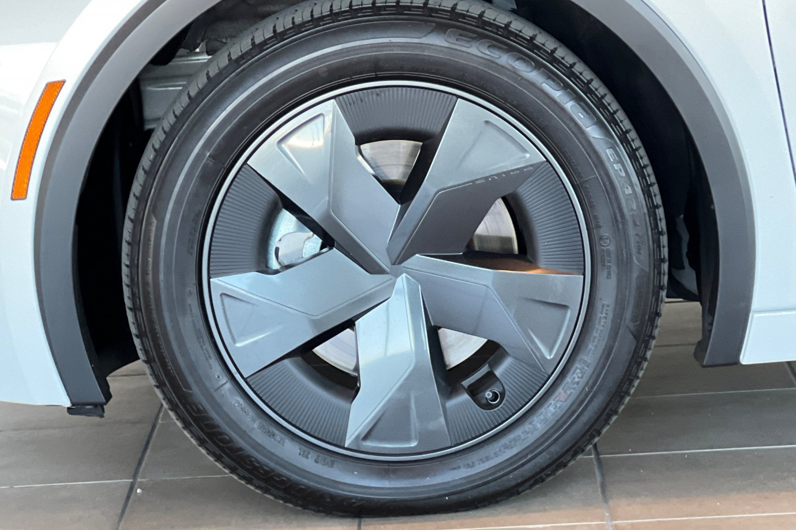 Certified 2026 Toyota Prius Plug-In Hybrid FWD image 26