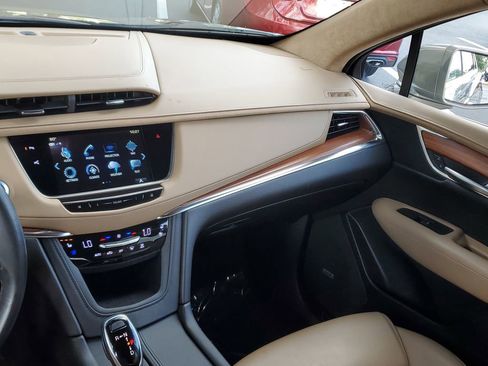 Used 2019 Cadillac XT5 Platinum AWD/4WD image 20