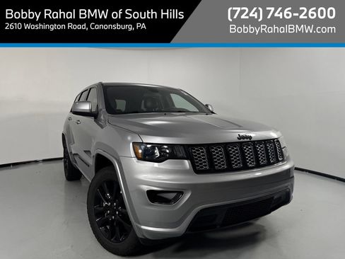 Used 2021 Jeep Grand Cherokee Laredo X AWD/4WD image 1