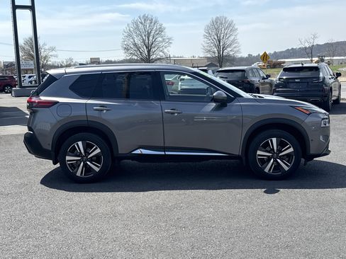 Used 2023 Nissan Rogue SL w/ SL Premium Package AWD/4WD image 2