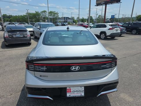 Used 2025 Hyundai Sonata SEL FWD image 5