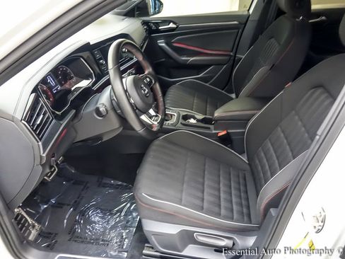 Used 2019 Volkswagen Jetta GLI FWD image 9