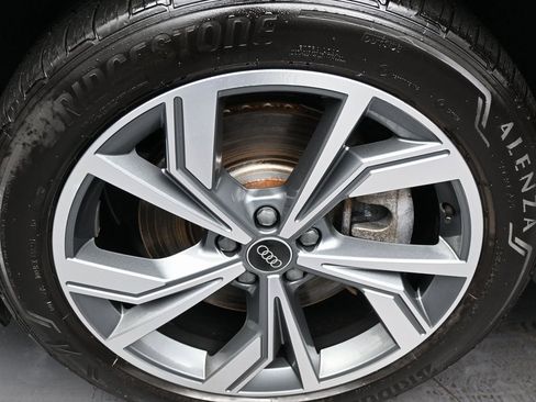 Used 2025 Audi Q4 e-tron Premium Plus w/ Premium Plus image 42