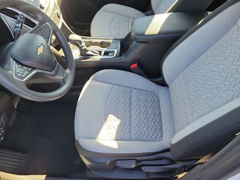Certified 2024 Chevrolet Equinox LS w/ Driver Confidence II Package image 16